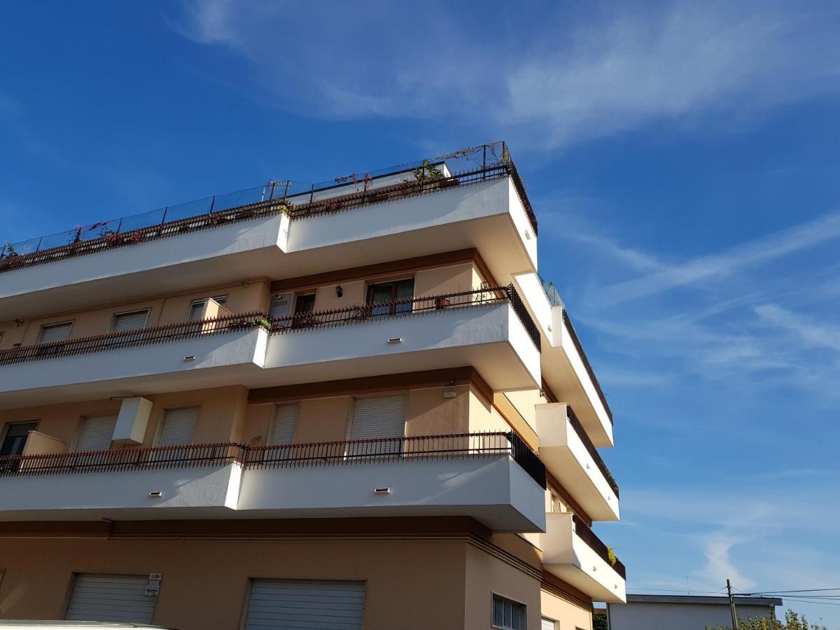 Quality Apartment Parisina ペスカーラ エクステリア 写真
